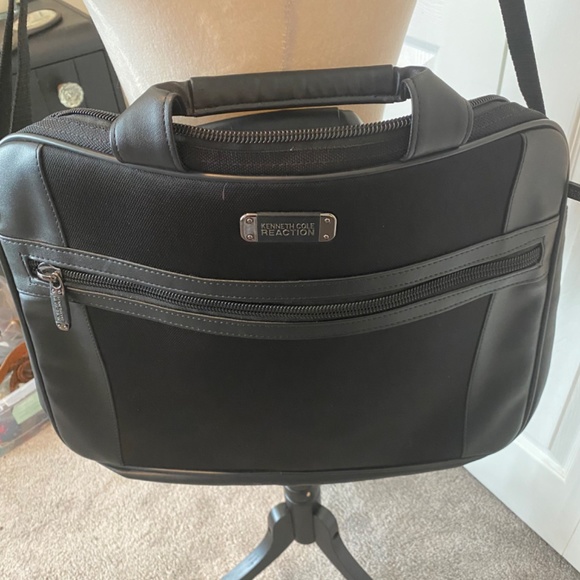 Kenneth Cole computer bag - Picture 3 of 7